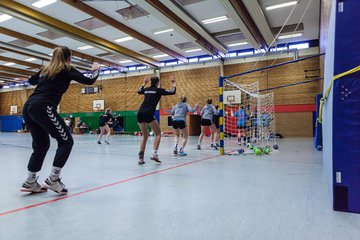 Bild 29 - A-Juniorinnen MTV Herzhorn - Bramstedter TS : Ergebnis: 32:32
